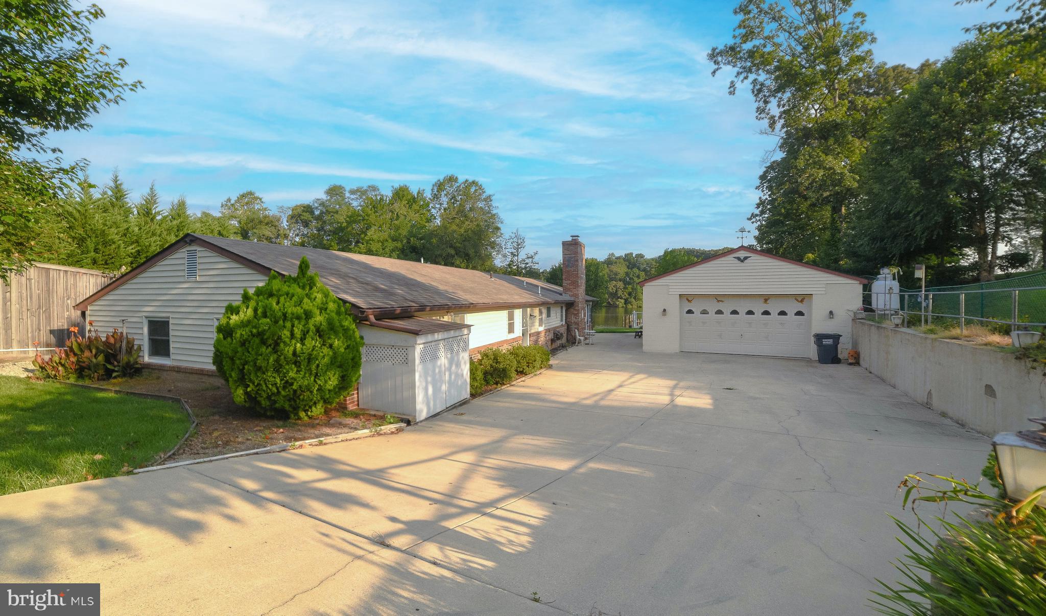 PEACOCK MANOR - Residential