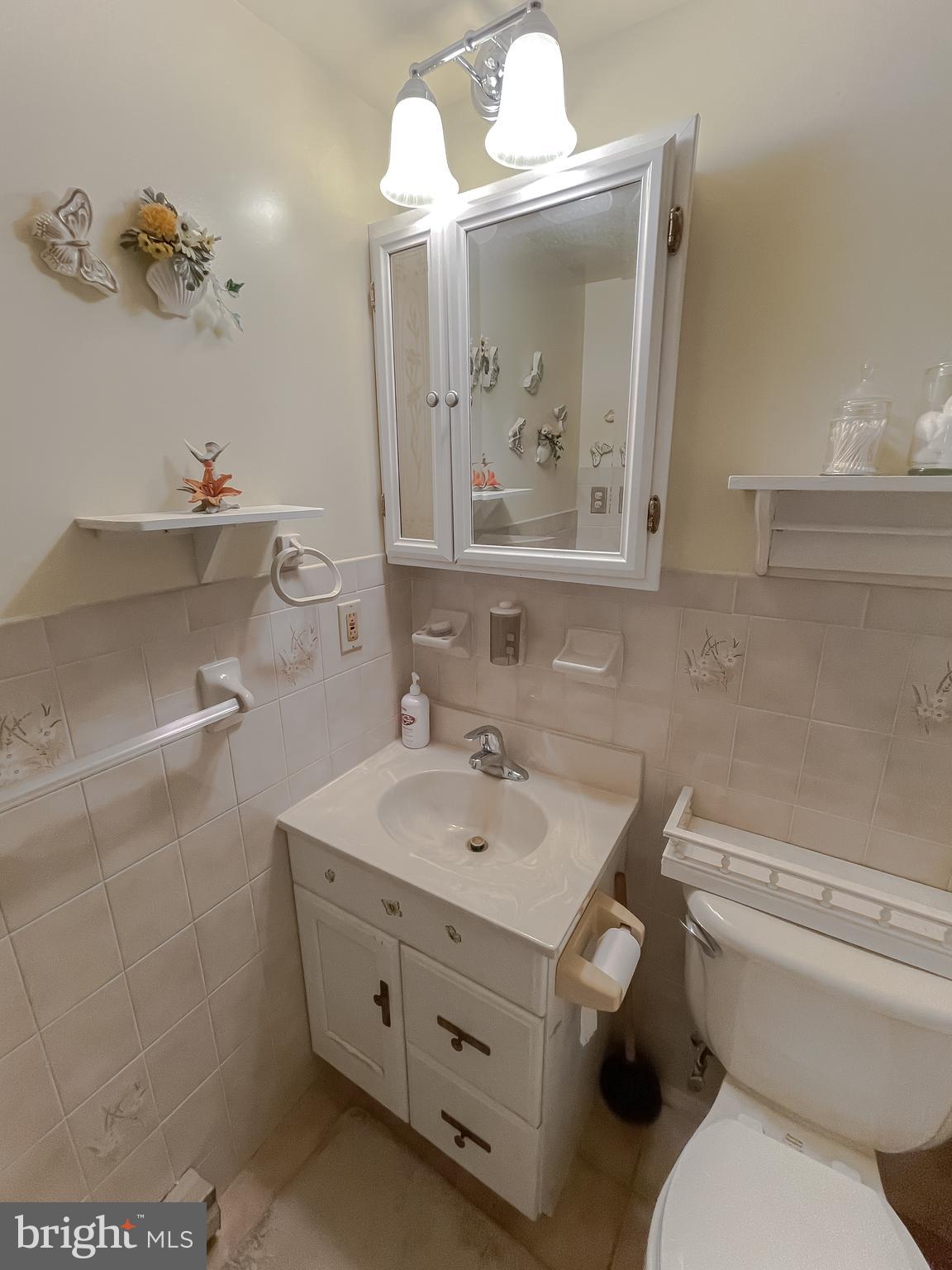 PEACOCK MANOR - Residential