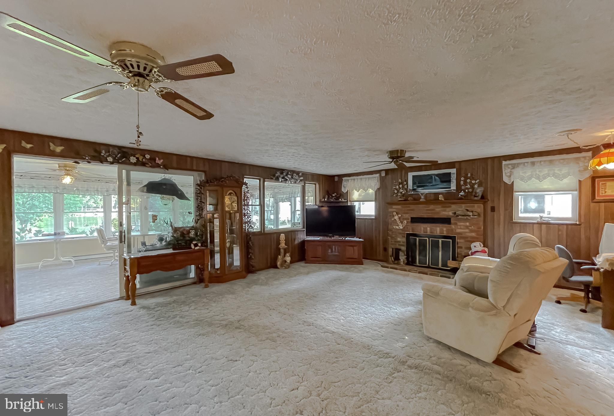 PEACOCK MANOR - Residential