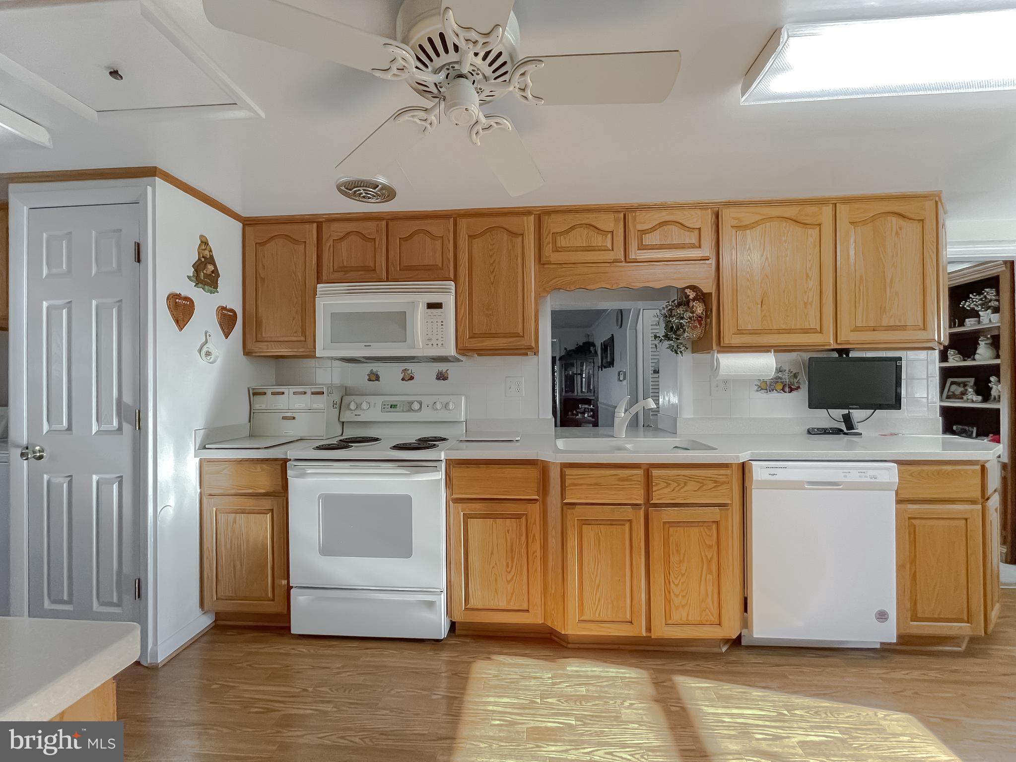 PEACOCK MANOR - Residential