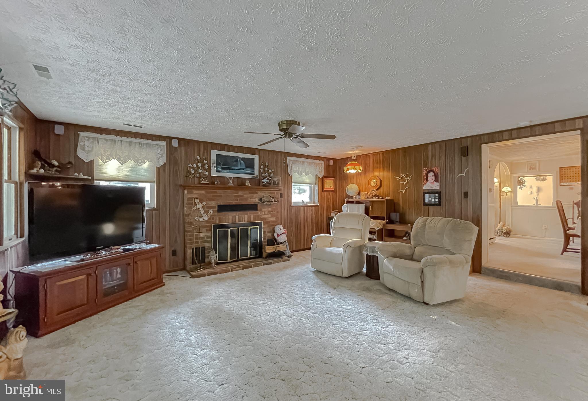 PEACOCK MANOR - Residential