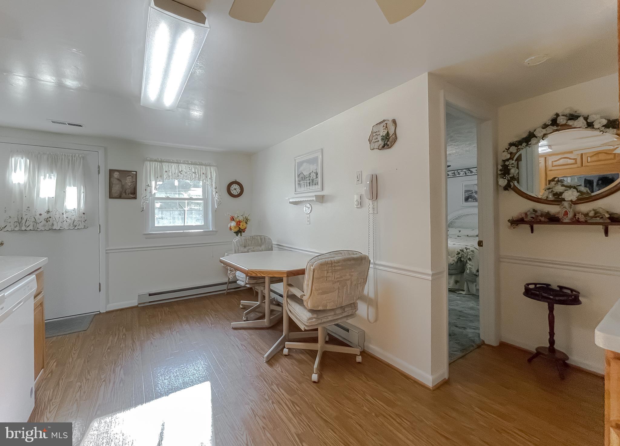 PEACOCK MANOR - Residential