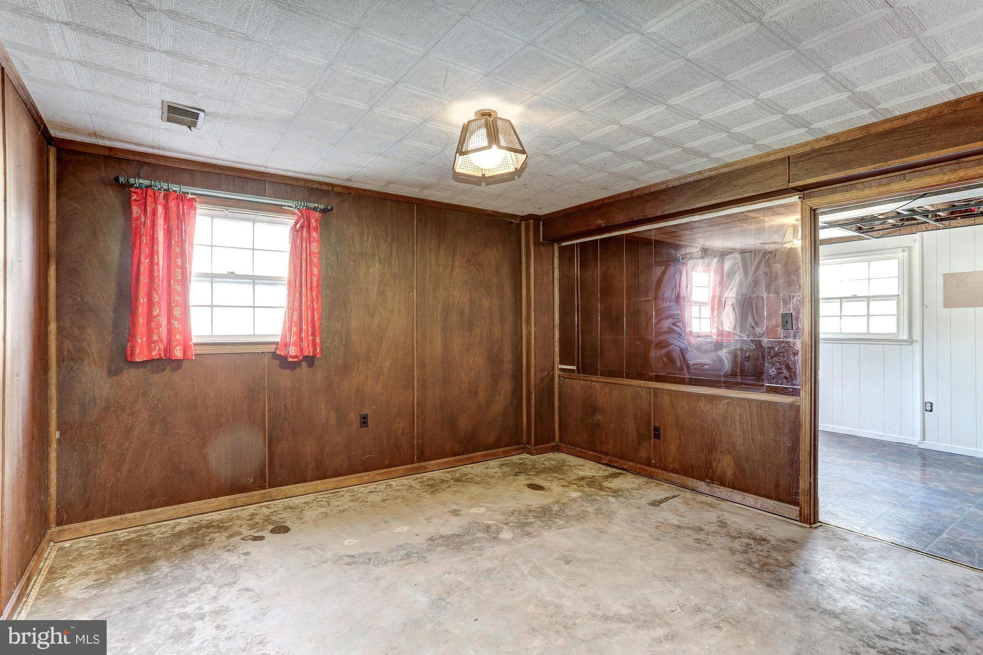 CHEVALLE/MOOR GREEN ESTS - Residential