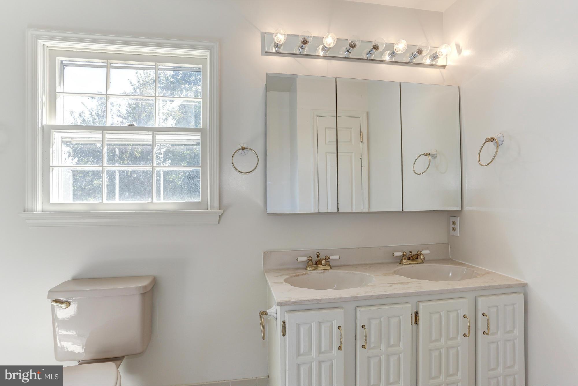 CHEVALLE/MOOR GREEN ESTS - Residential