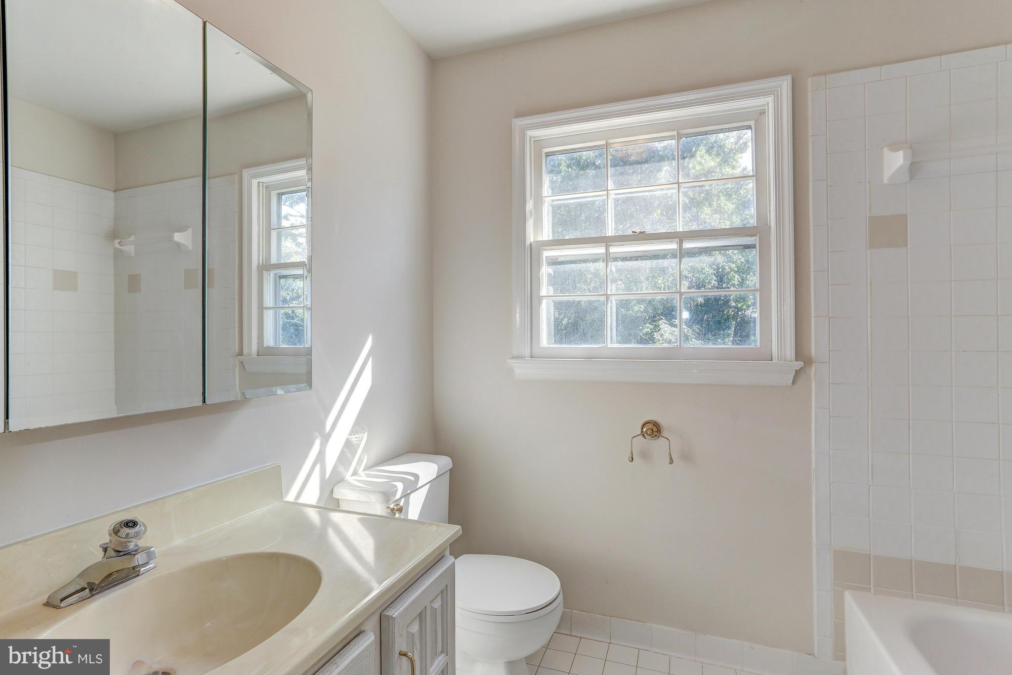 CHEVALLE/MOOR GREEN ESTS - Residential