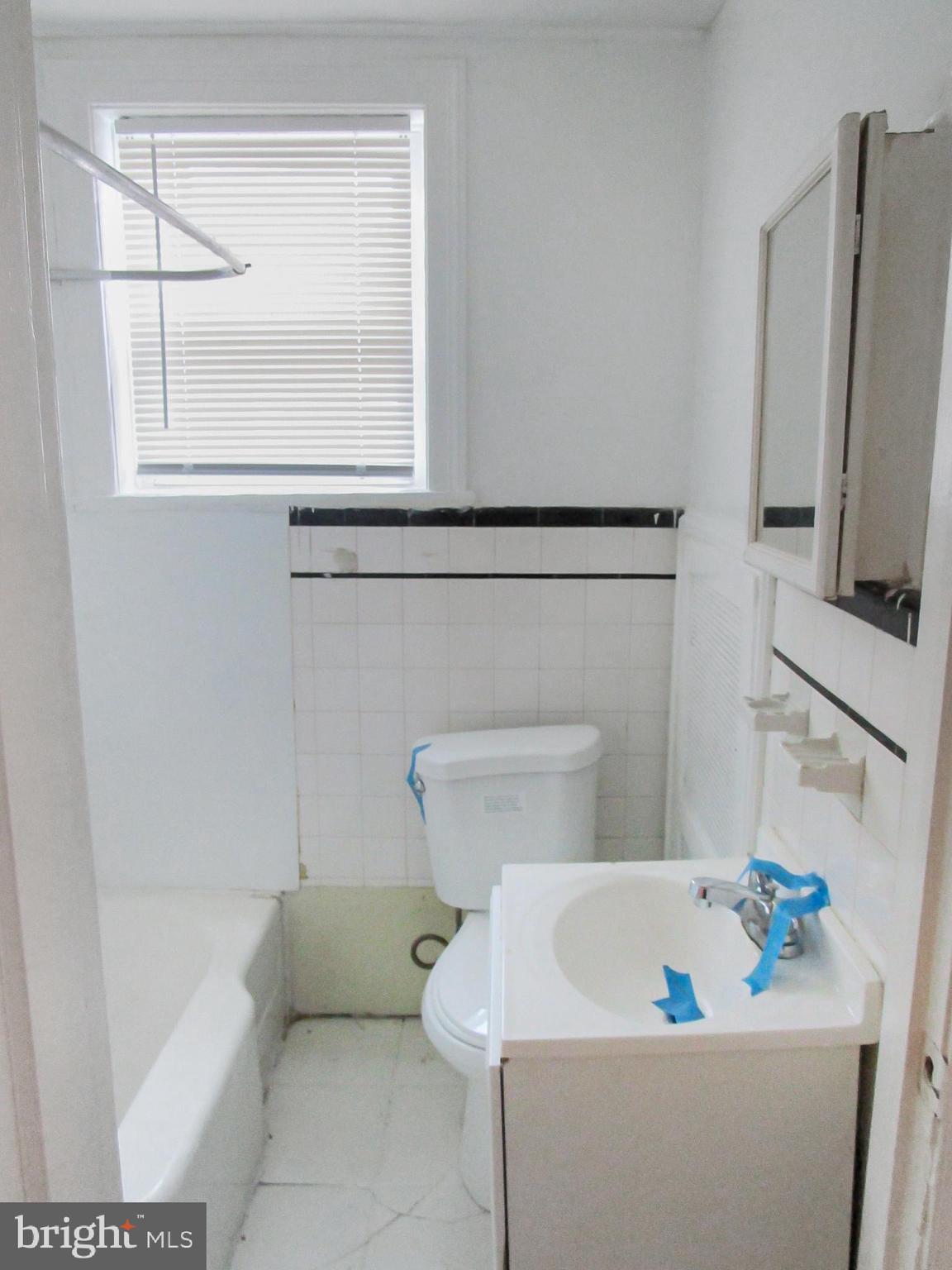 TACONY - Residential Lease