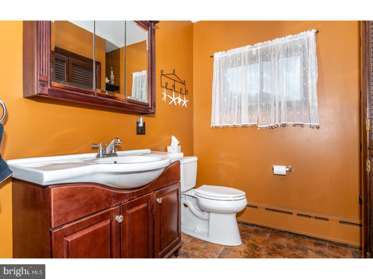 MAHANTONGO STREET - Residential