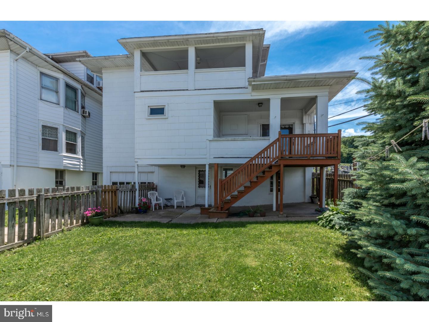 MAHANTONGO STREET - Residential