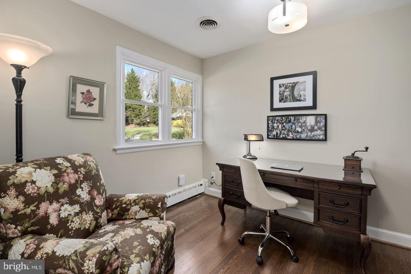 MOORE AND KEITH - Residential Lease