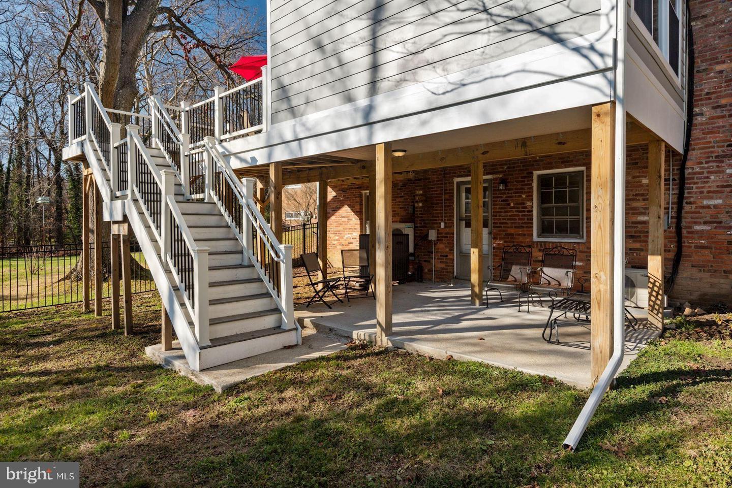 MOORE AND KEITH - Residential Lease