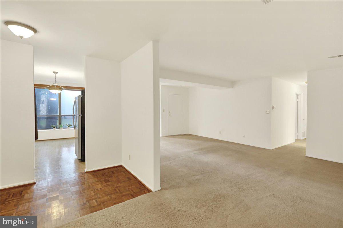 FLYING HILLS - Residential Lease