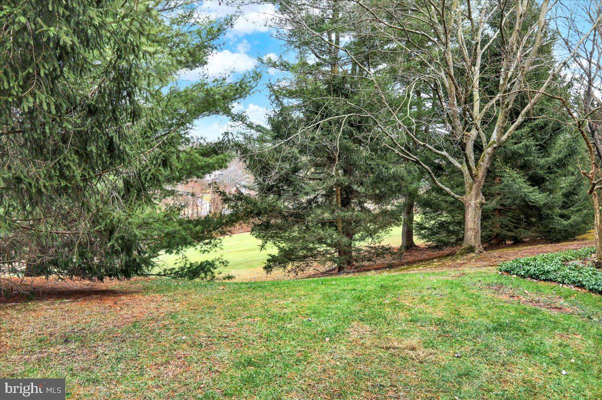 FLYING HILLS - Residential Lease