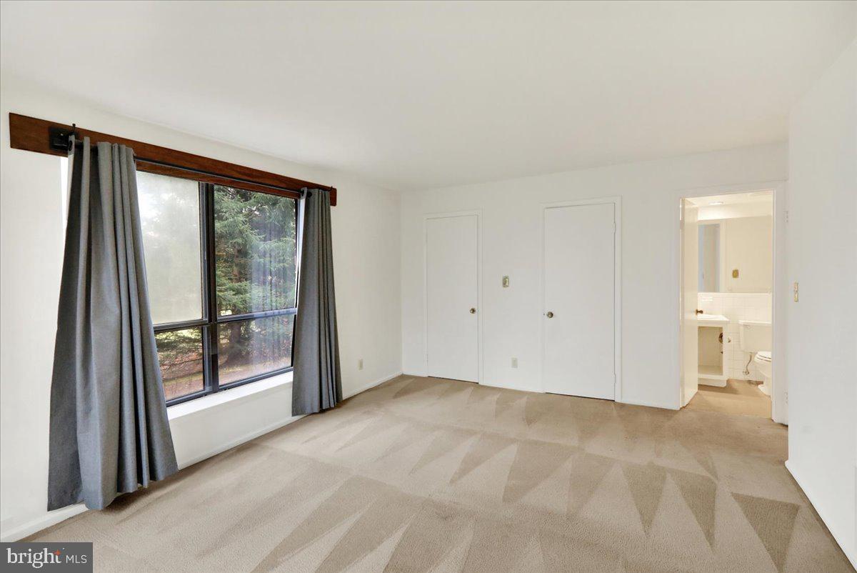 FLYING HILLS - Residential Lease