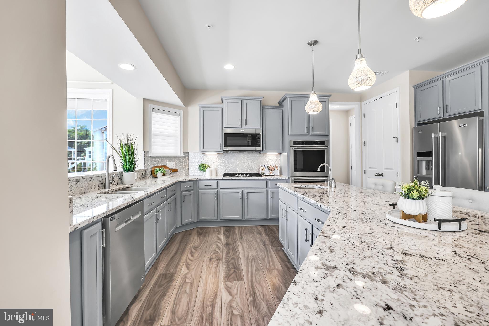 COLLINGBROOK - Residential