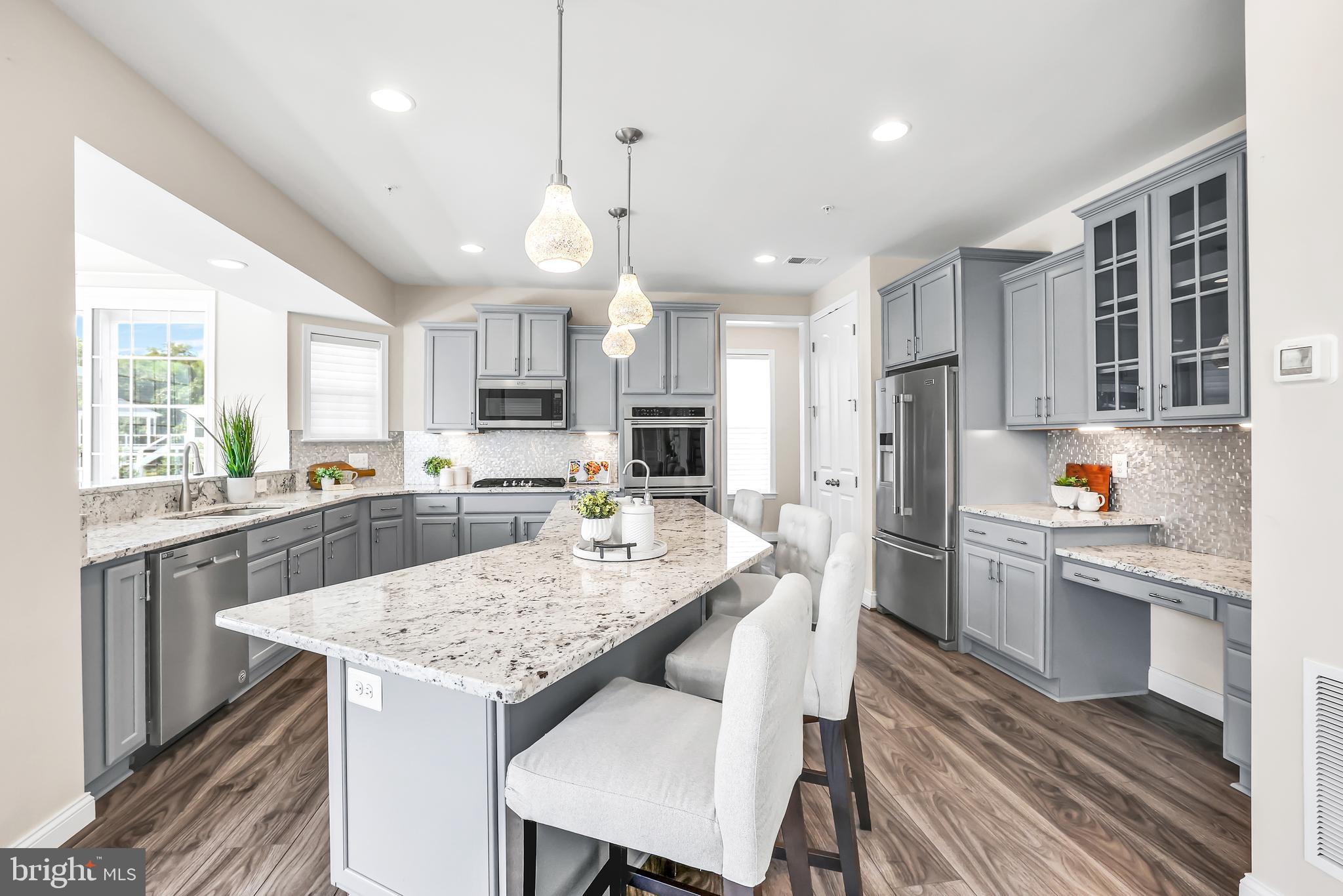 COLLINGBROOK - Residential