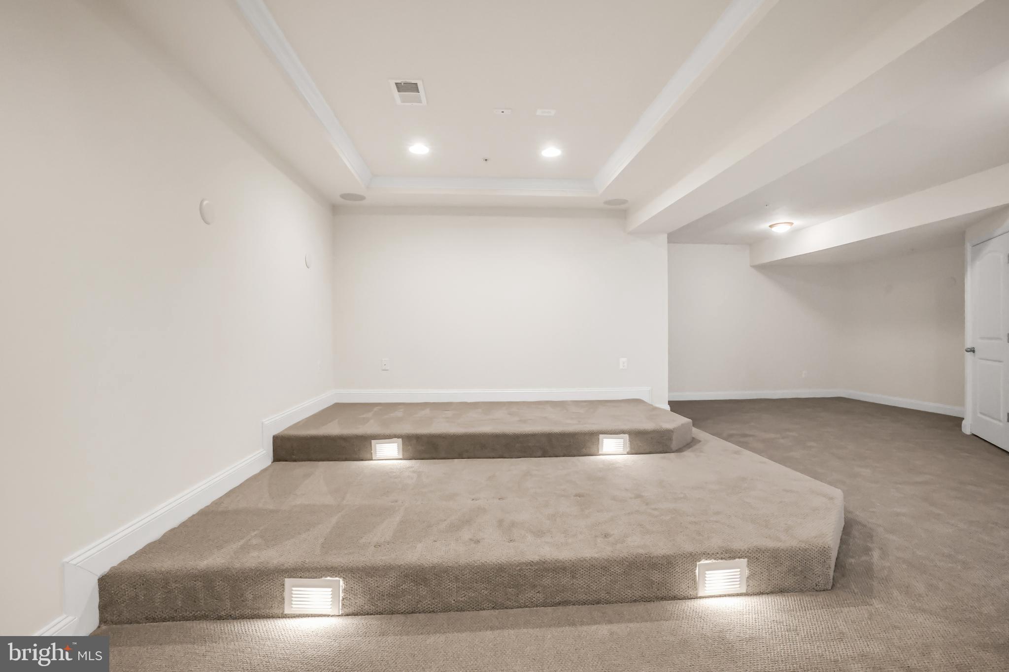 COLLINGBROOK - Residential