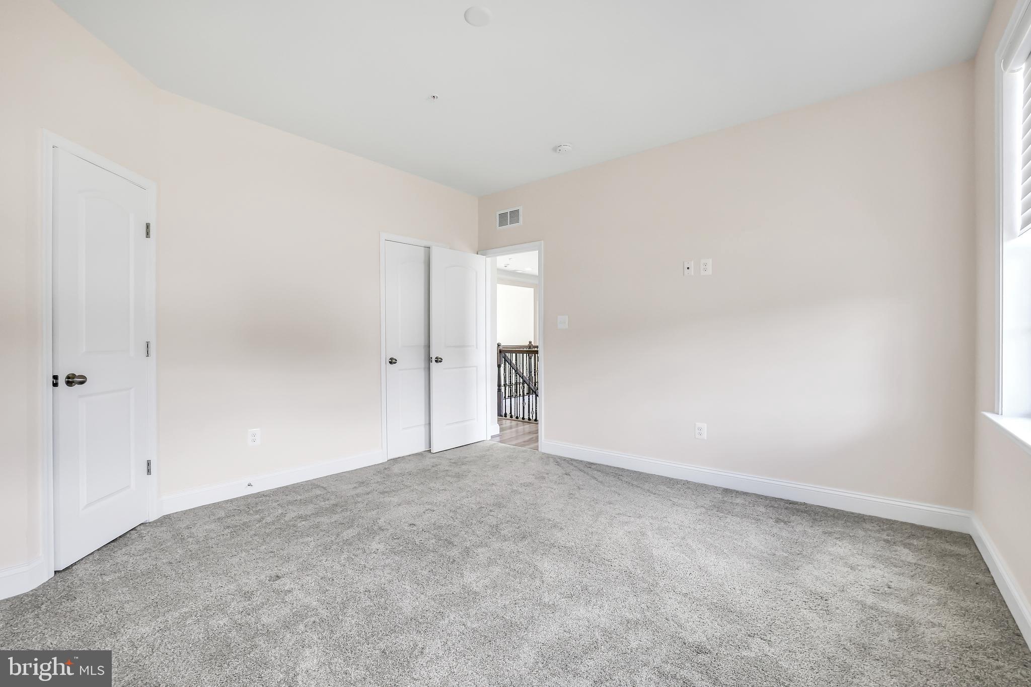 COLLINGBROOK - Residential