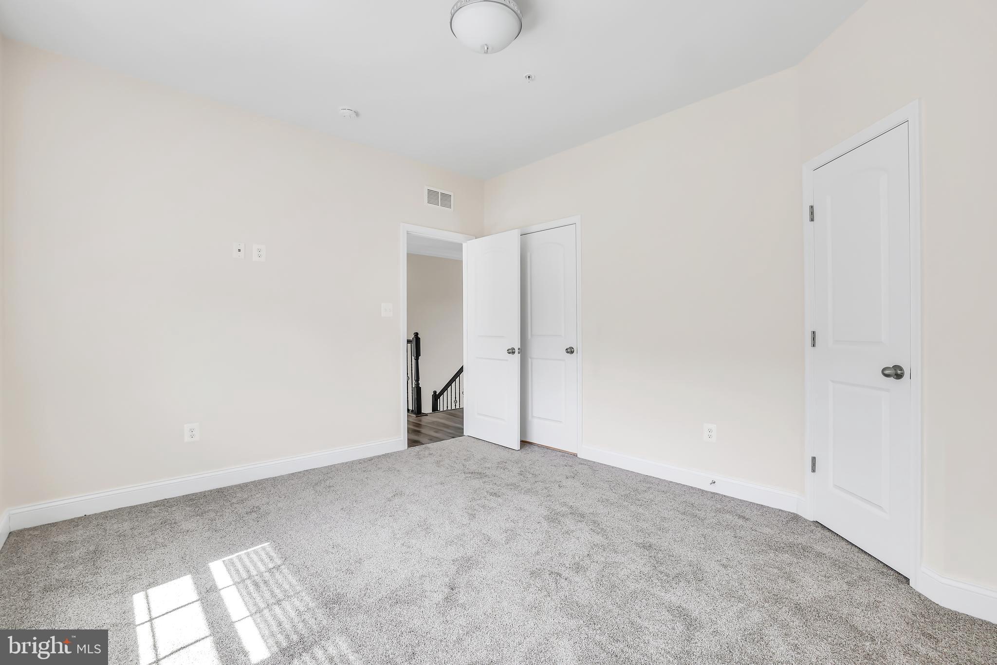 COLLINGBROOK - Residential