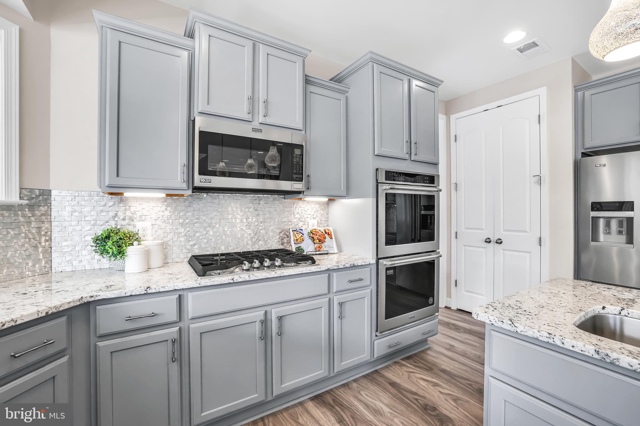 COLLINGBROOK - Residential