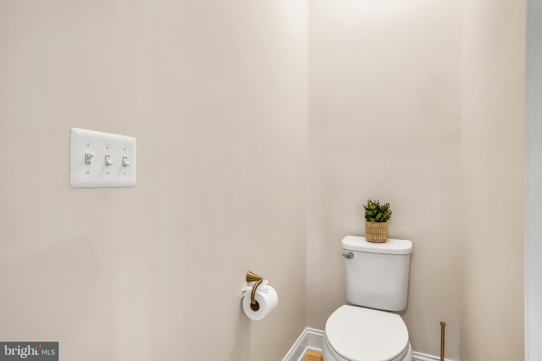 COLLINGBROOK - Residential