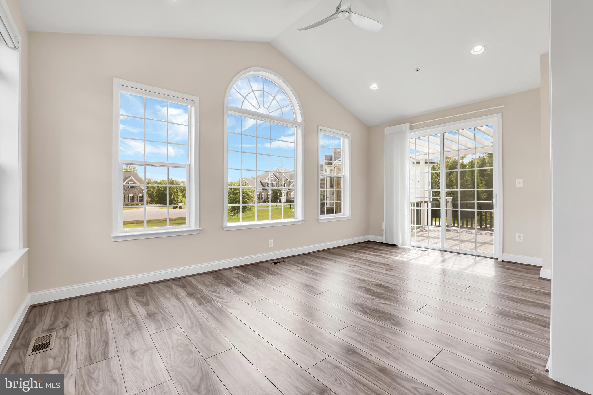 COLLINGBROOK - Residential