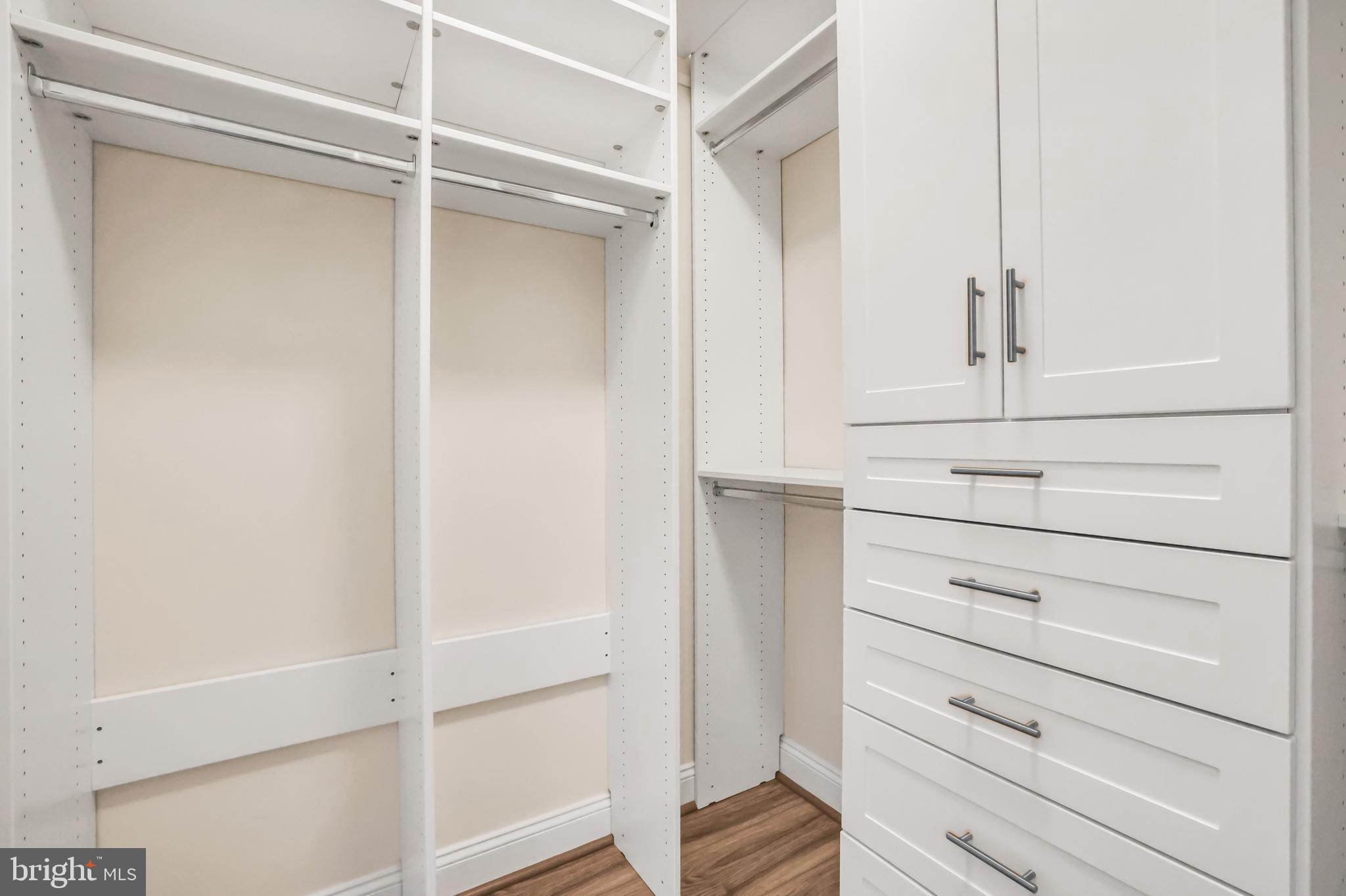 COLLINGBROOK - Residential