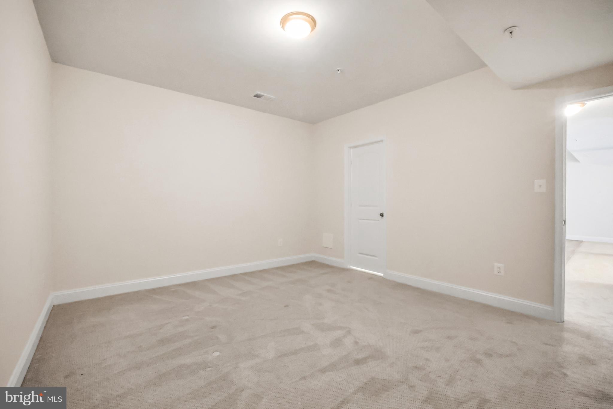 COLLINGBROOK - Residential