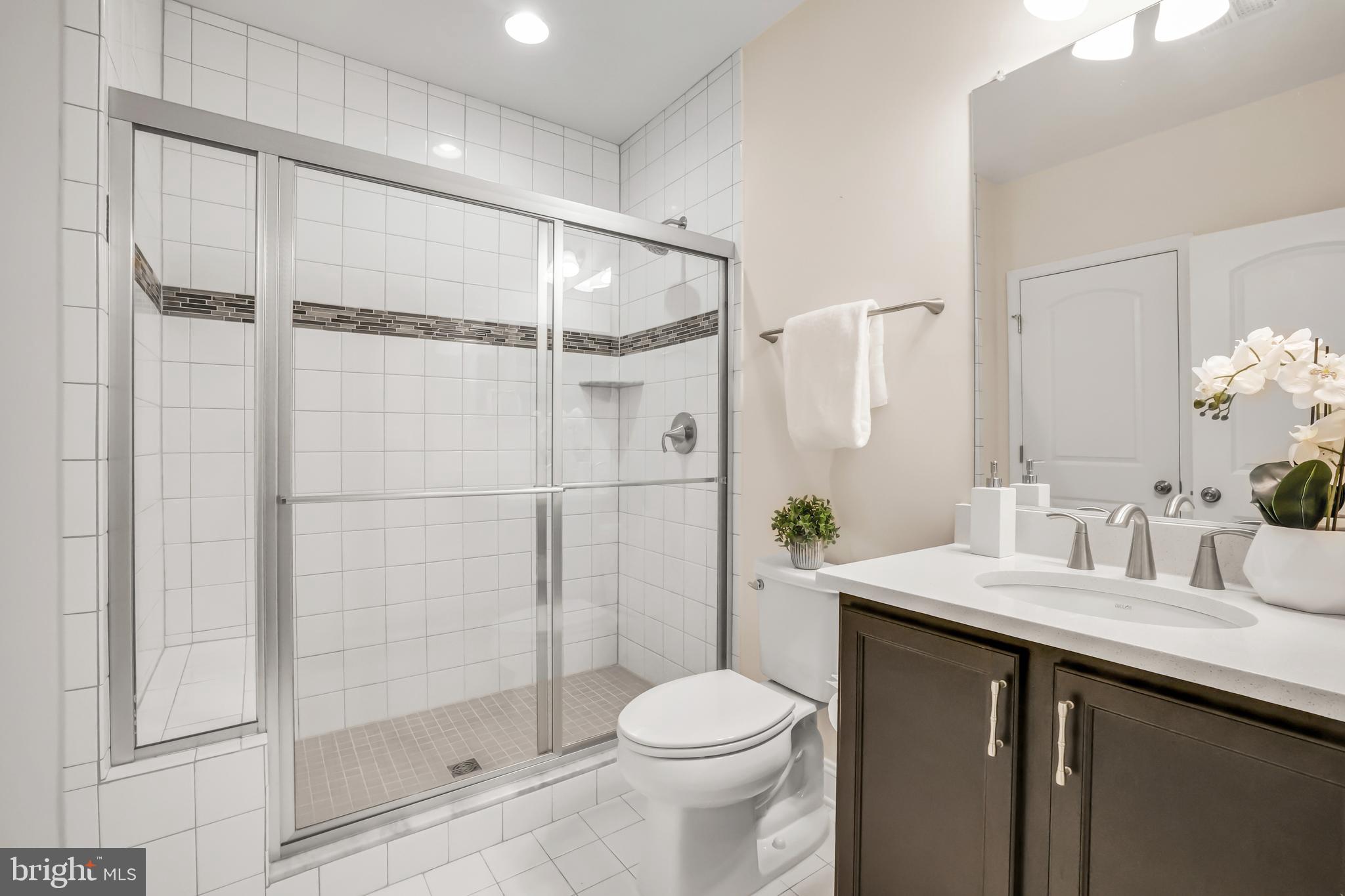 COLLINGBROOK - Residential