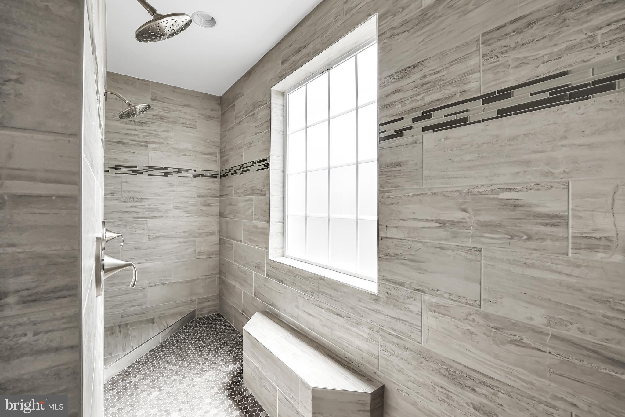 COLLINGBROOK - Residential