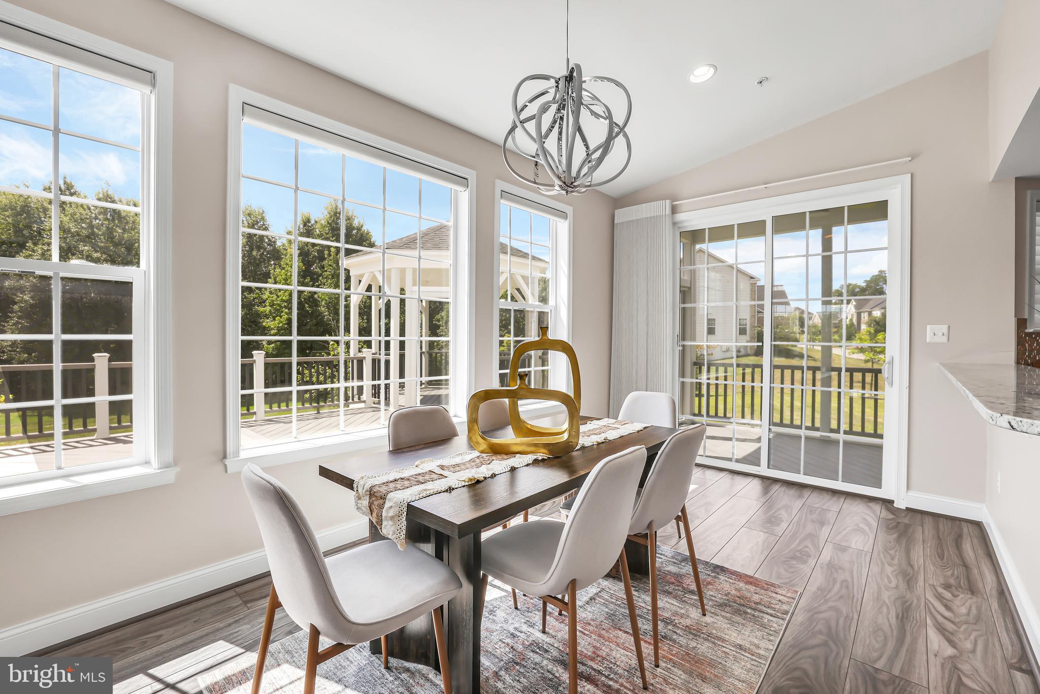 COLLINGBROOK - Residential