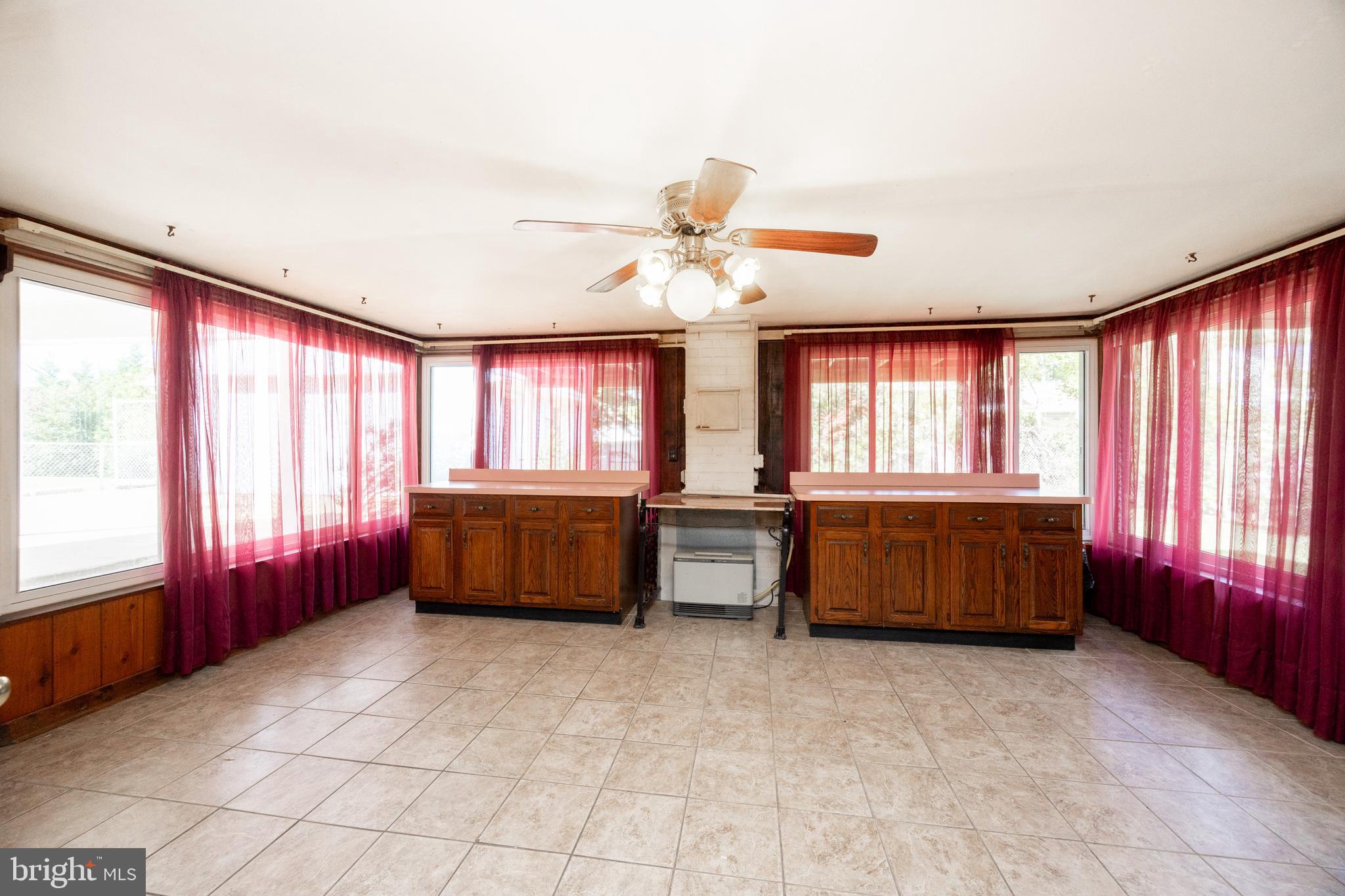 1413 WEDGEWOOD ROAD