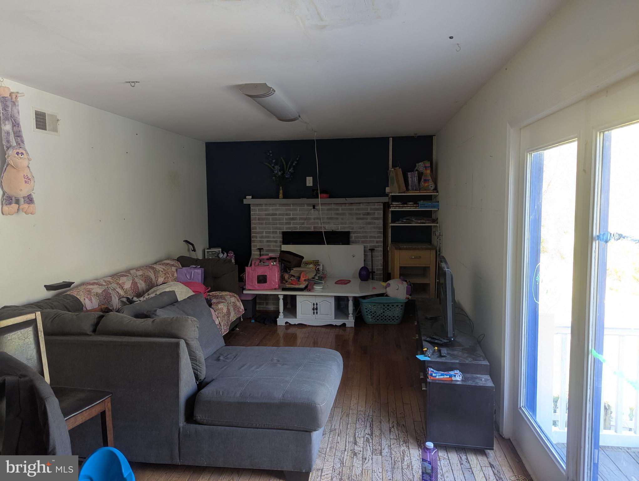 ROMAN VILLAGE - Residential