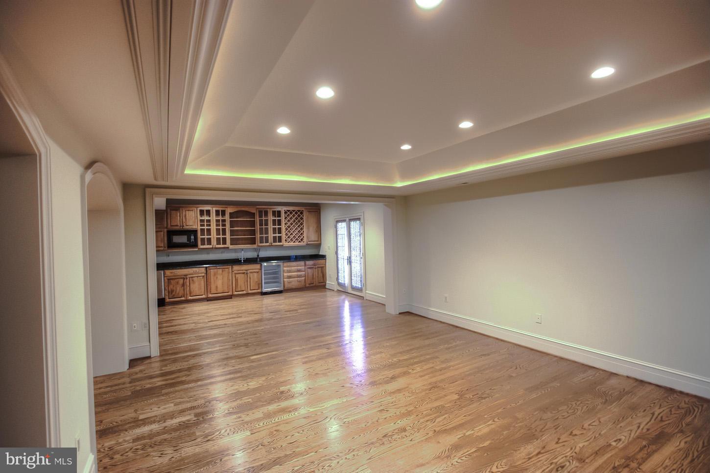 SUMMERWOOD - Residential