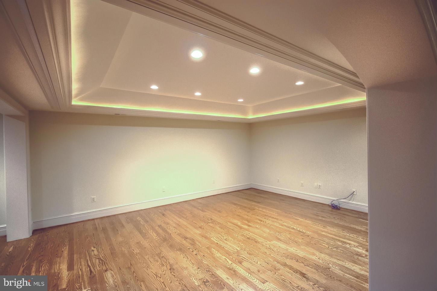 SUMMERWOOD - Residential