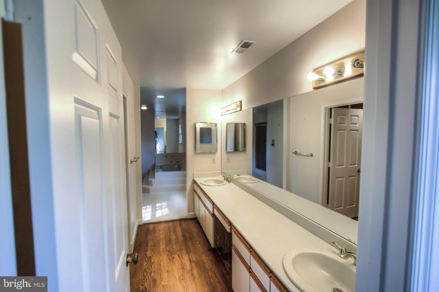 SUMMERWOOD - Residential