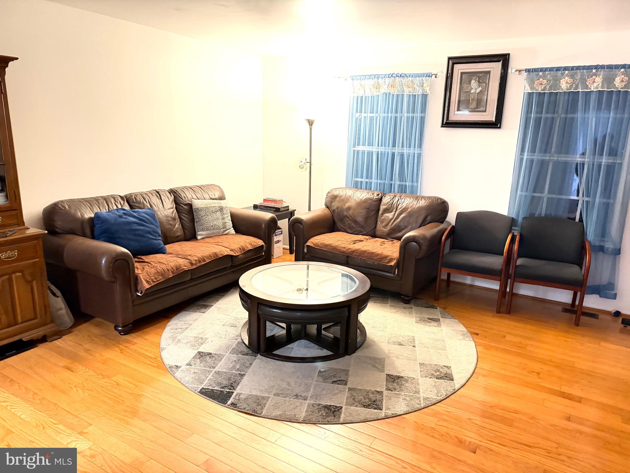 MARBLE HILL - Residential