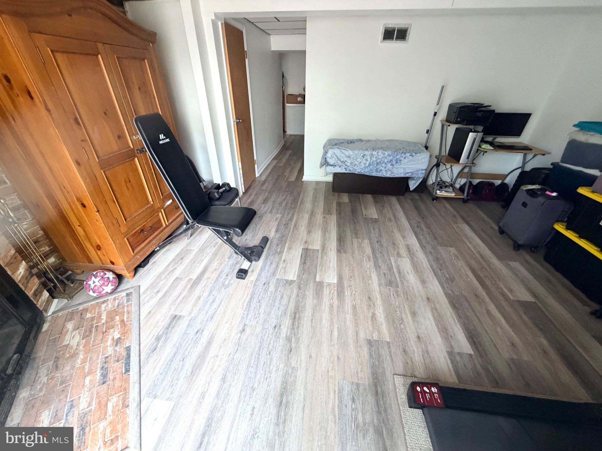MARBLE HILL - Residential