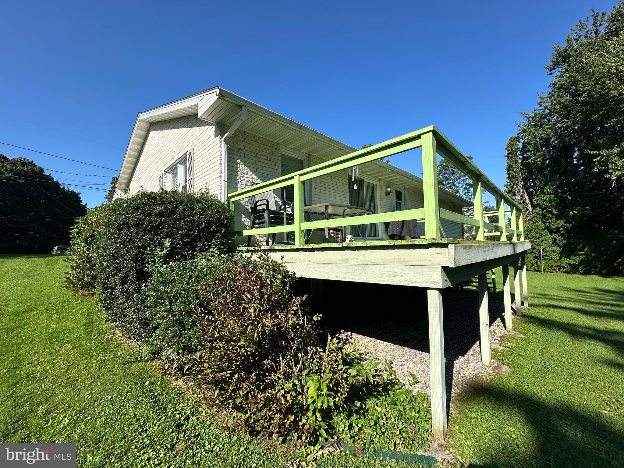 410 W SEVENTH STREET