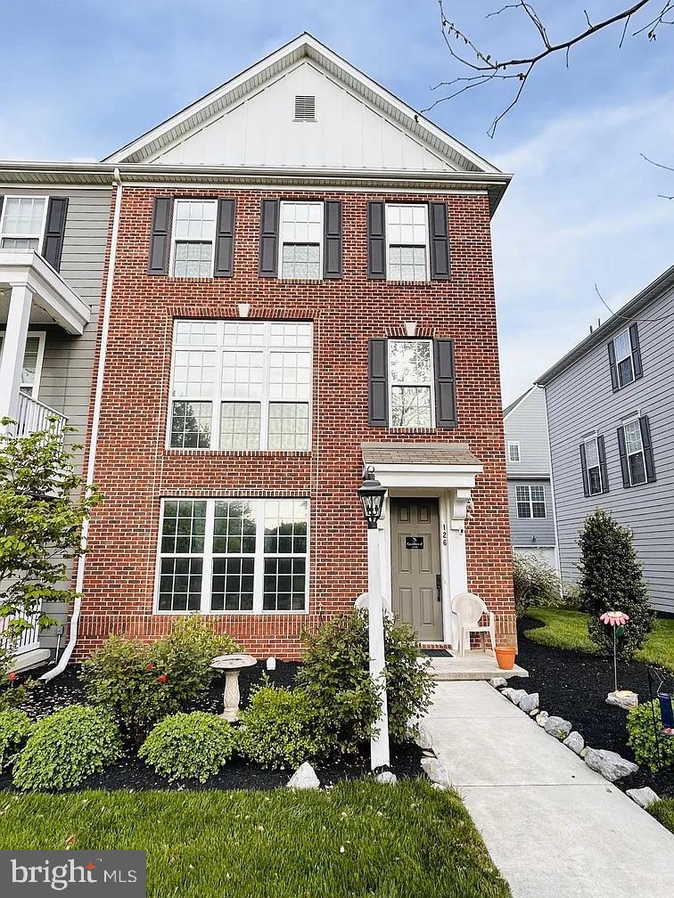 WALDEN - Residential Lease