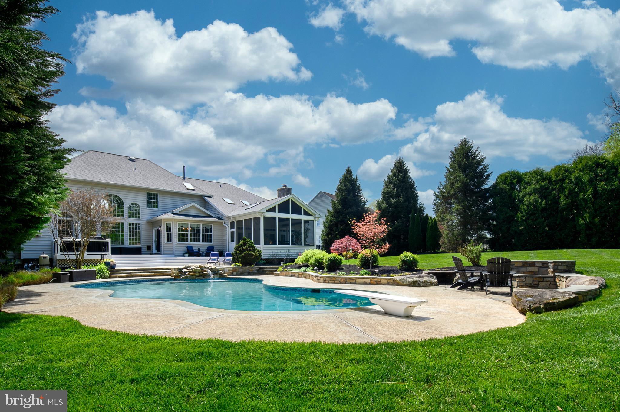 WEST FRIENDSHIP - Residential