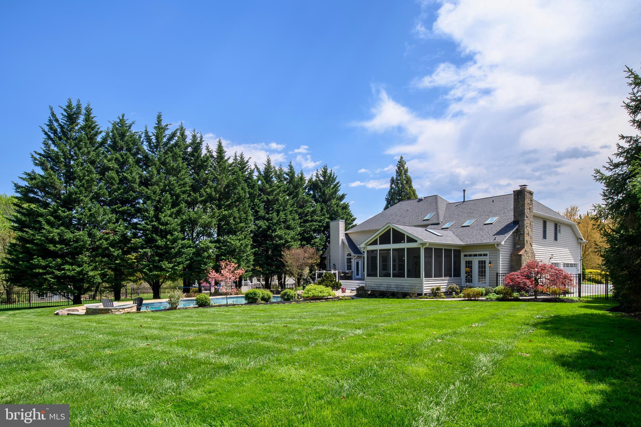 WEST FRIENDSHIP - Residential