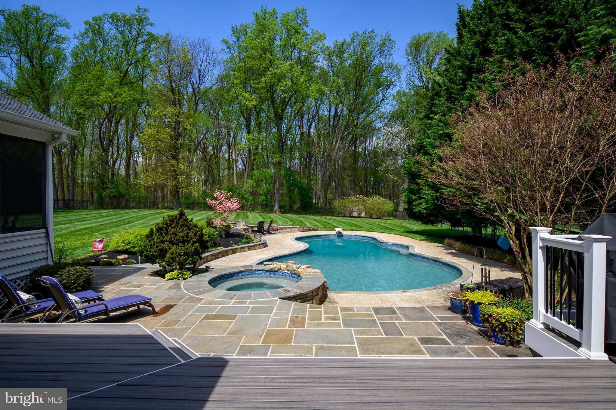 WEST FRIENDSHIP - Residential