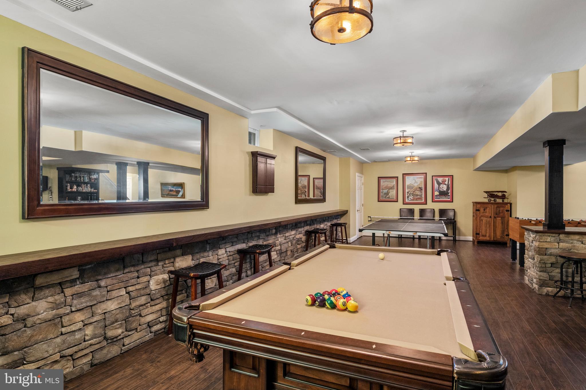 WEST FRIENDSHIP - Residential