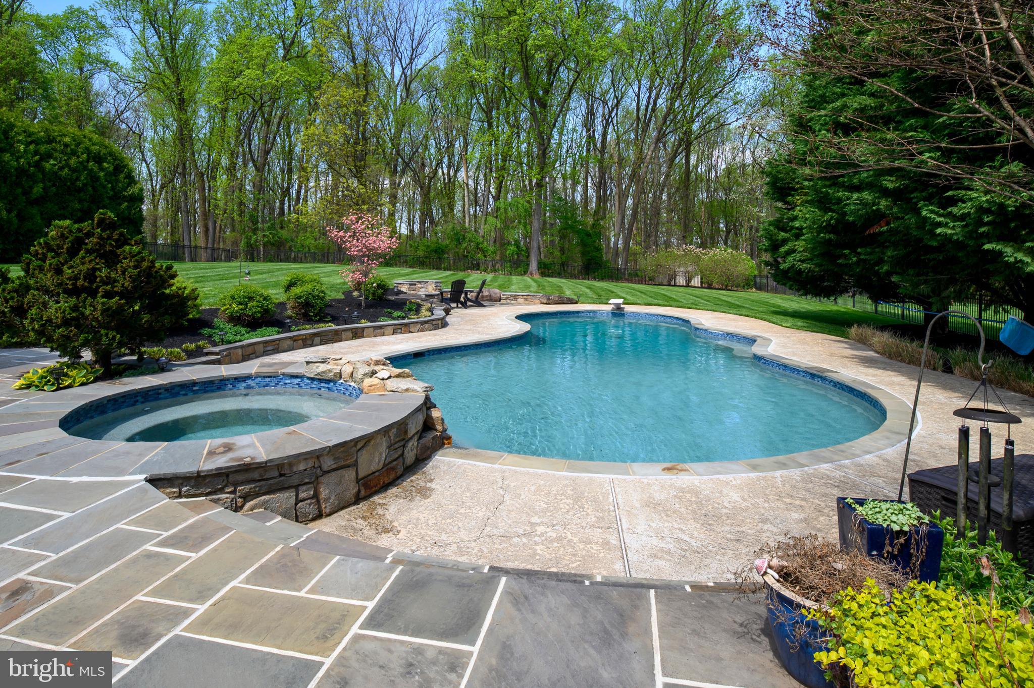 WEST FRIENDSHIP - Residential