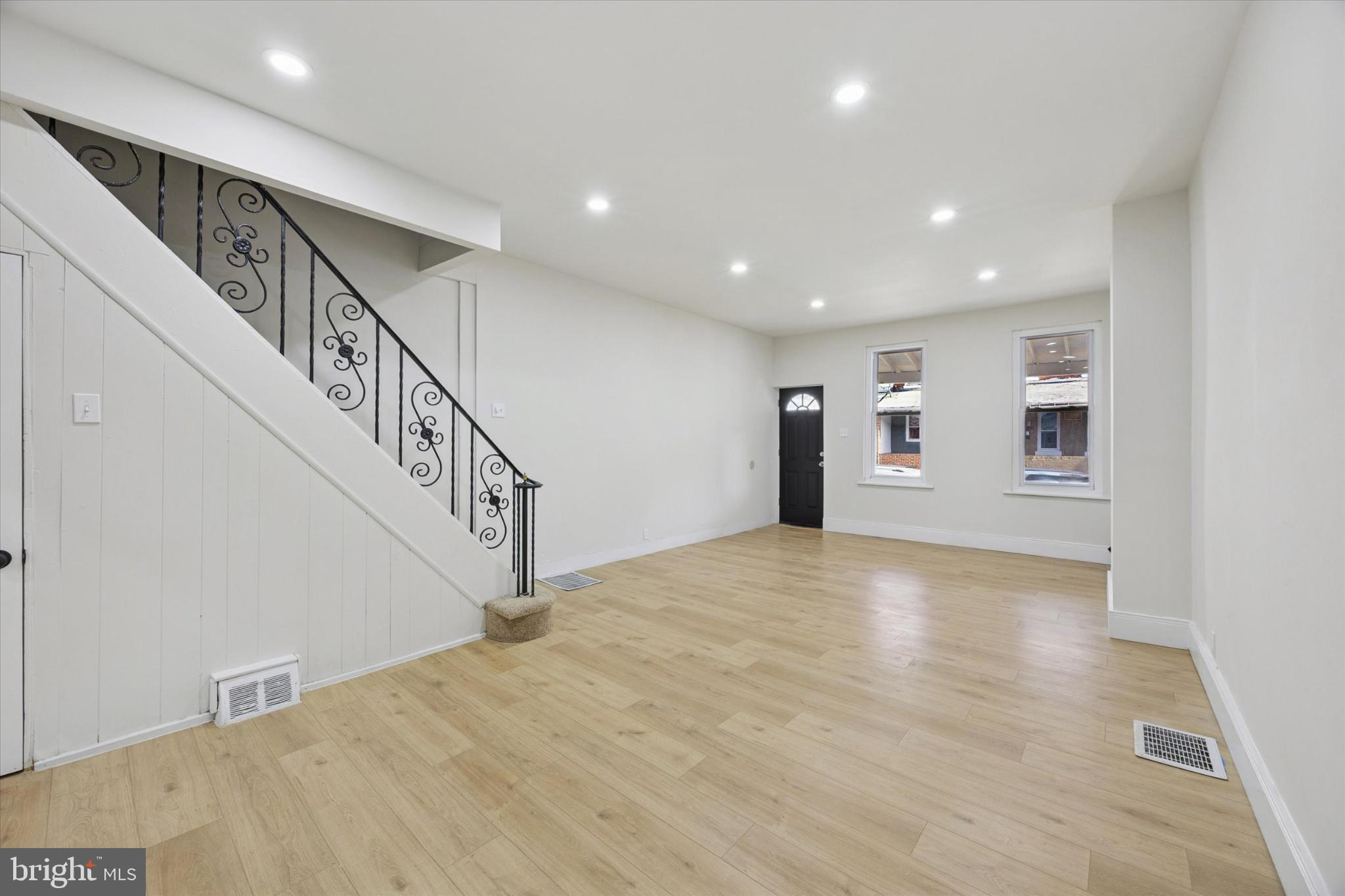 2130 S SIMPSON STREET