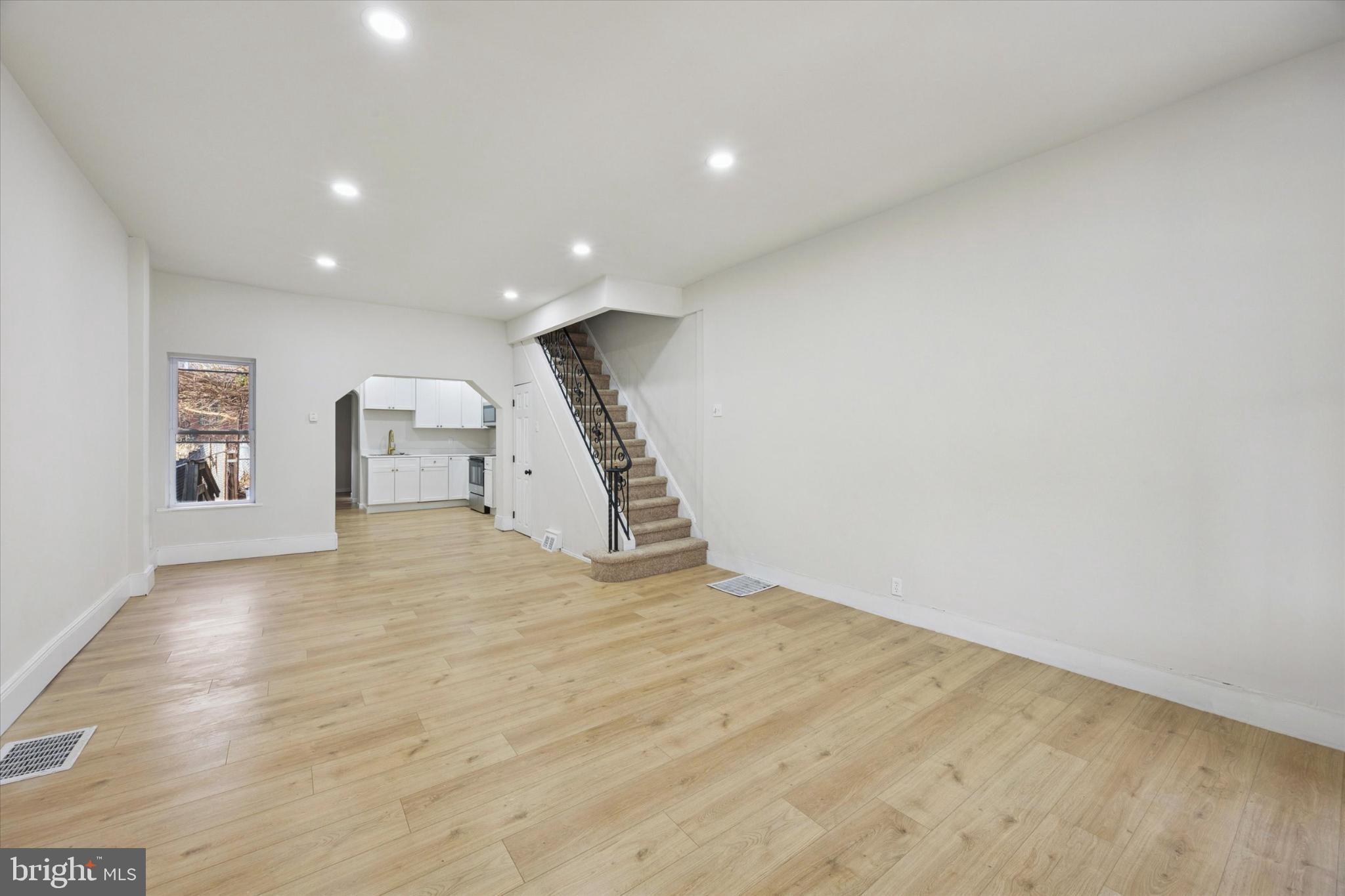 2130 S SIMPSON STREET