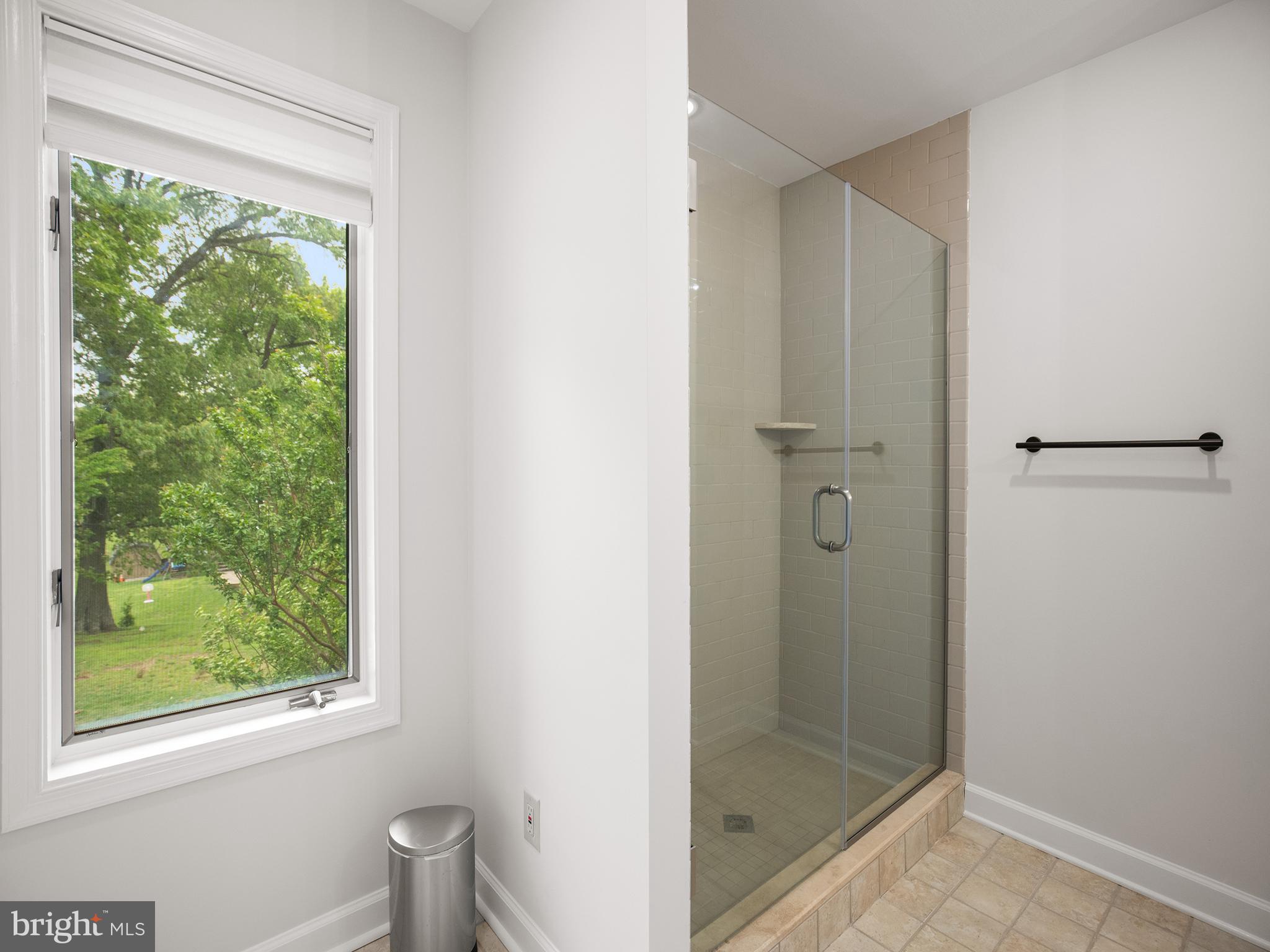 HALF PONE POINT - Residential