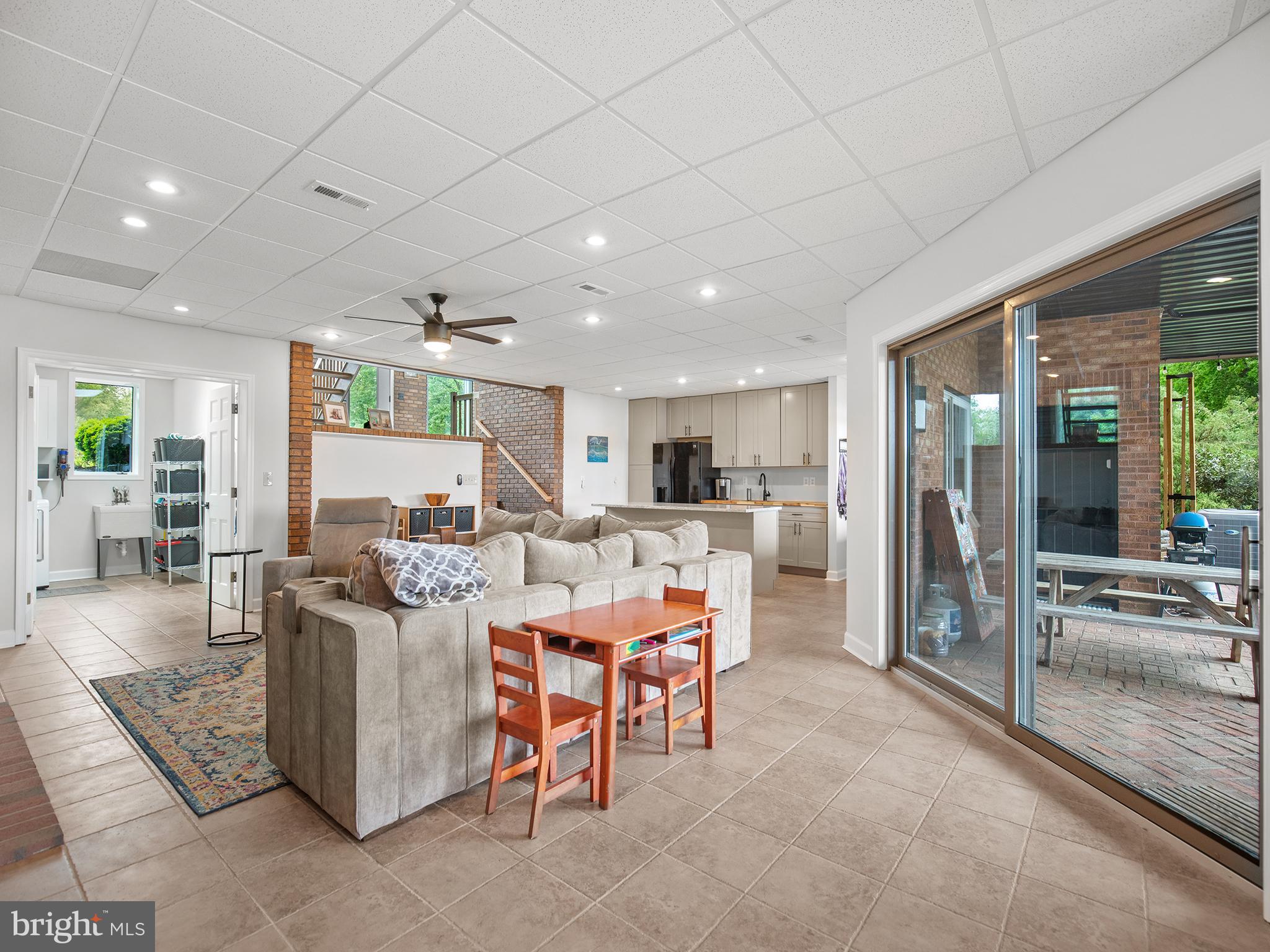 HALF PONE POINT - Residential