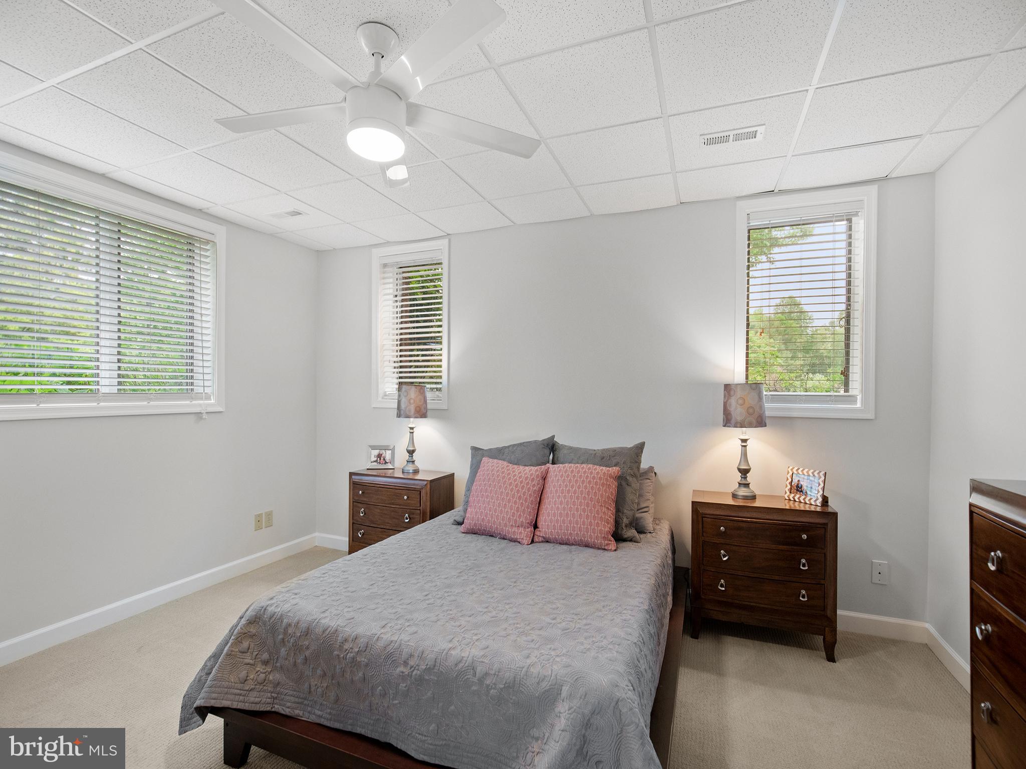 HALF PONE POINT - Residential