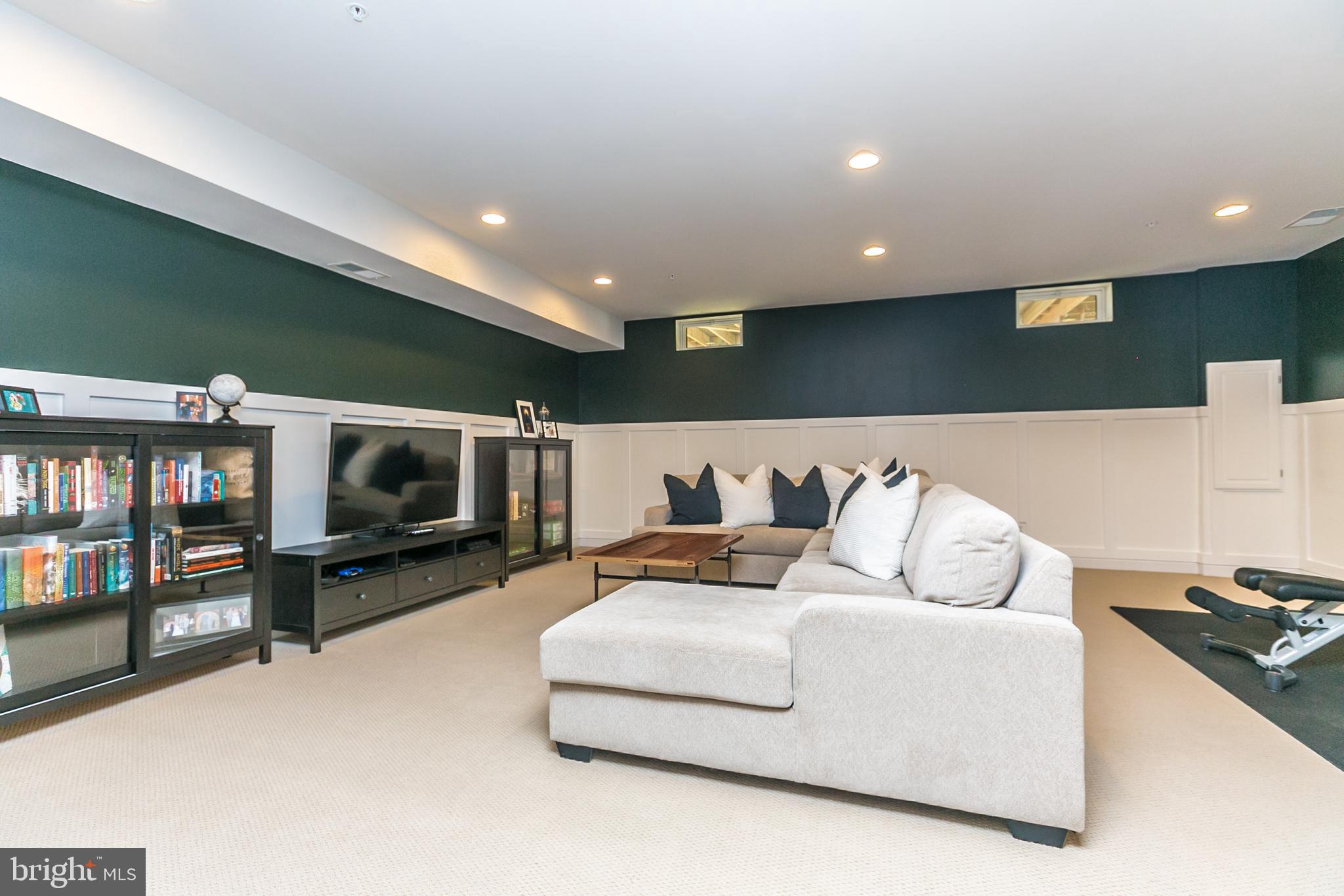 GREENLEIGH AT CROSSROADS - Residential